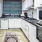 Flat With Balcony Close To Viaport Marina Tuzla