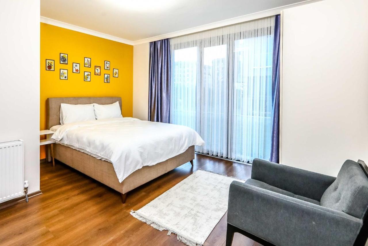 Flat With Balcony Close To Viaport Marina Tuzla Daire *
