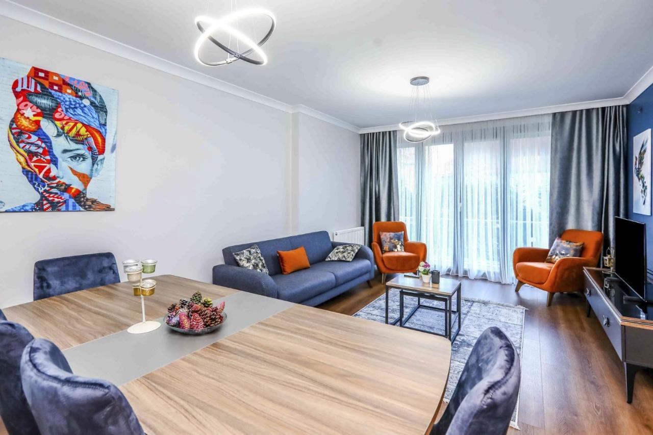 Flat With Balcony Close To Viaport Marina Tuzla *