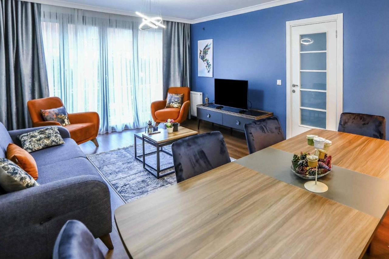 Flat With Balcony Close To Viaport Marina Tuzla Daire İstanbul