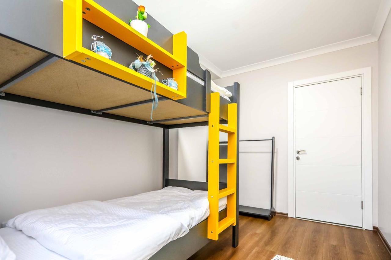 Daire Flat With Balcony Close To Viaport Marina Tuzla *